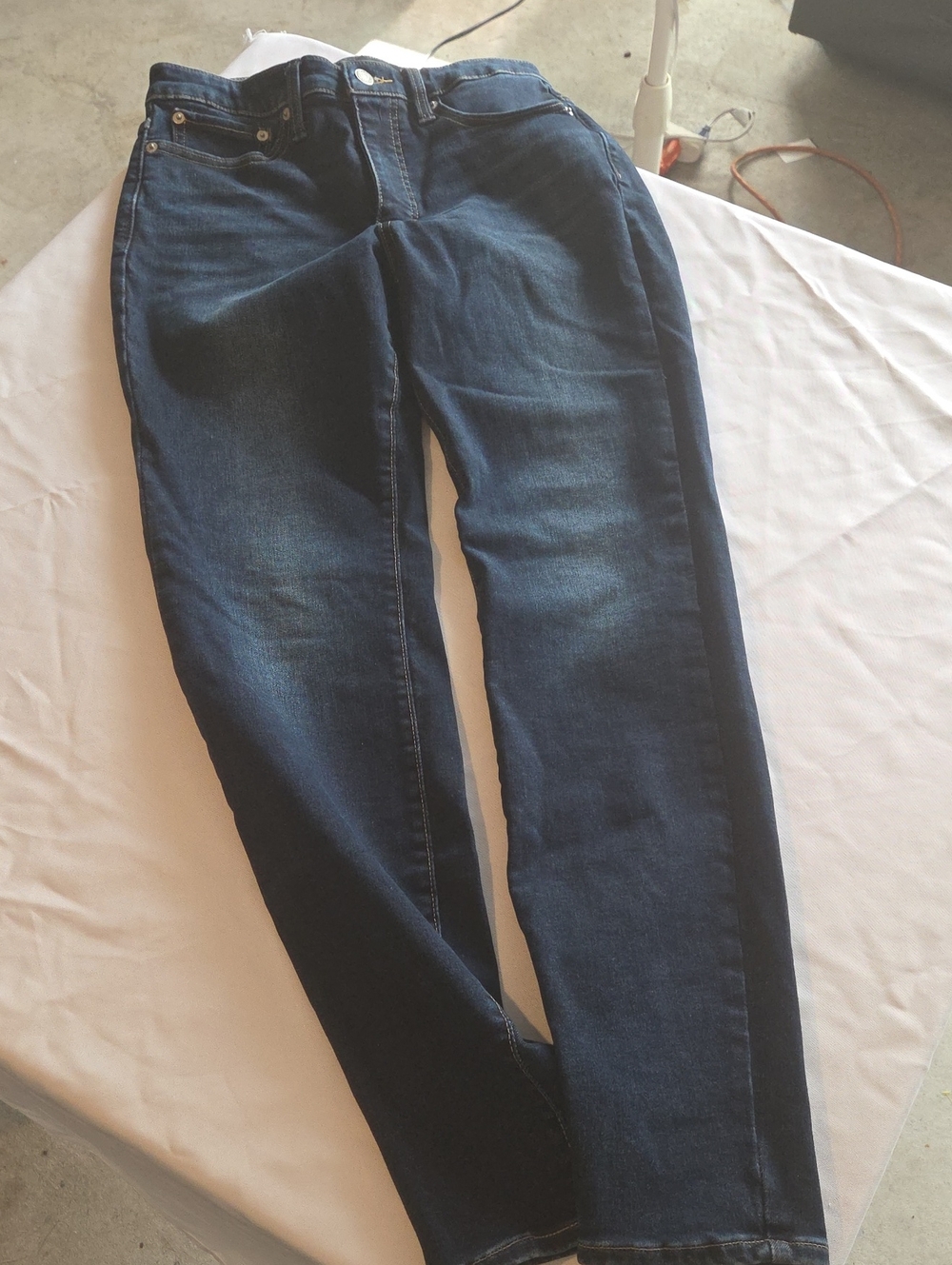 Lucky Brand Women's Skinny Jeans in Dark Blue Wash